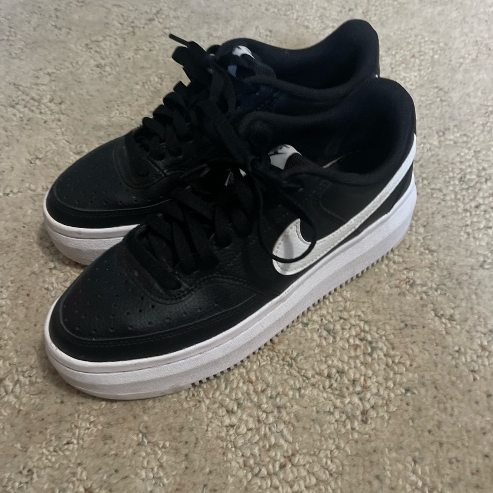 Black Nike Air Force